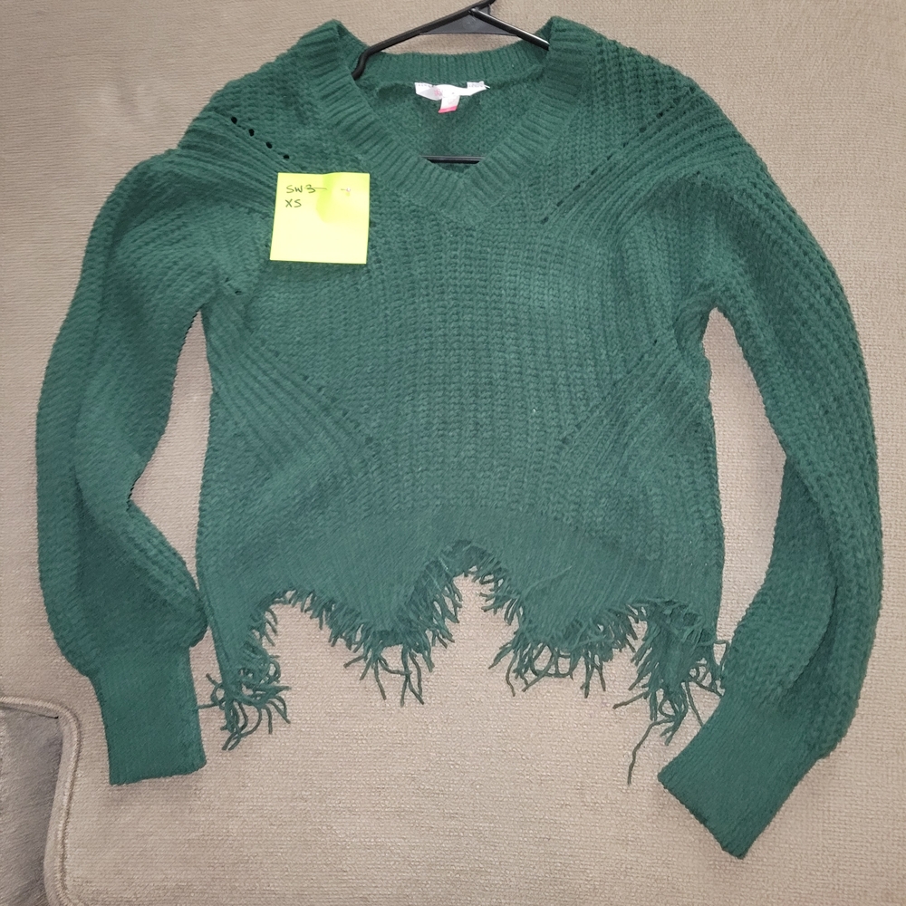Sw3 No Boundaries Green V-Neck Fringed Sweater
